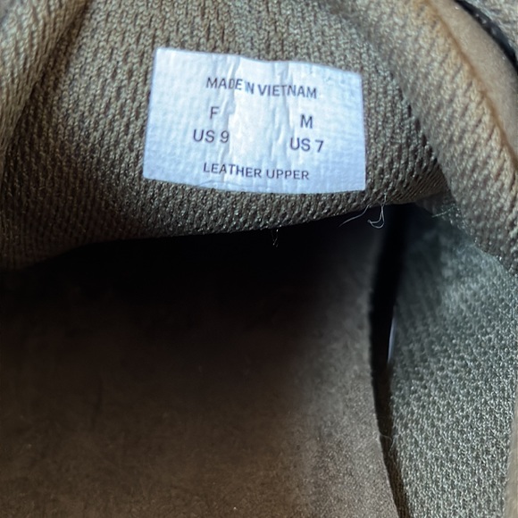 Everlane Trainer green sneakers size 9 - Picture 7 of 7